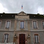 Hôtel de ville de Luzy – Mairie de Luzy un patrimoine