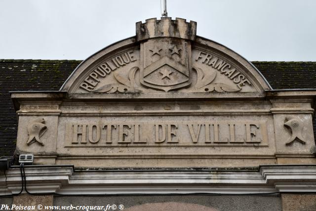 Hôtel de ville de Luzy