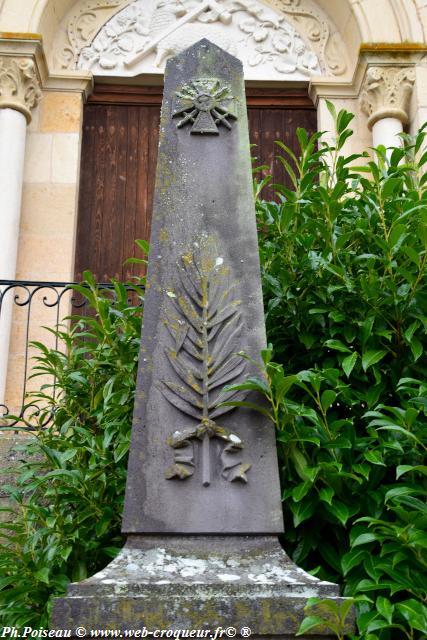 Monument aux Morts d'Arthel Nièvre Passion