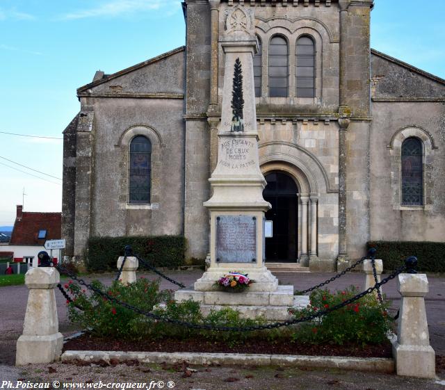 Monument aux Morts de Crux la Ville