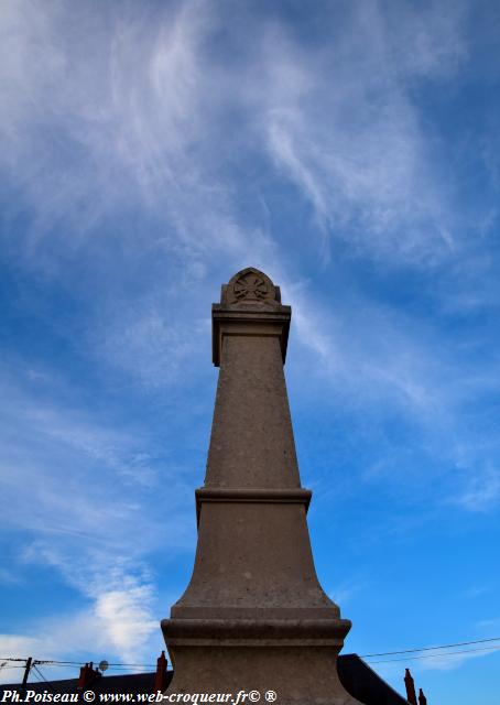 Monument aux Morts de Crux la Ville