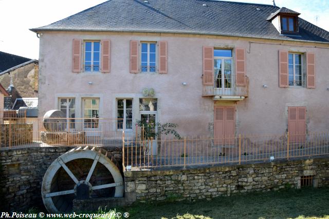 Ancien Moulin de Moulins Engilbert