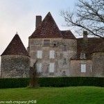 Château de Verneuil un beau château médiéval