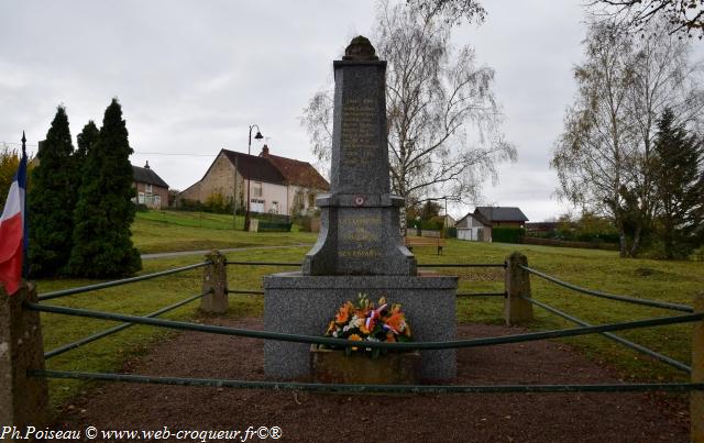 Monument aux Morts de Chaumot