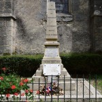 Monument aux Morts de Pousseaux