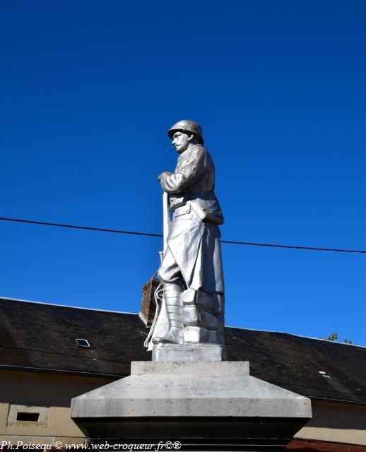 Monument aux Morts de Saint Léger de Fougeret Nièvre Passion