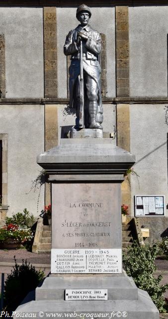 Monument aux Morts de Saint Léger de Fougeret