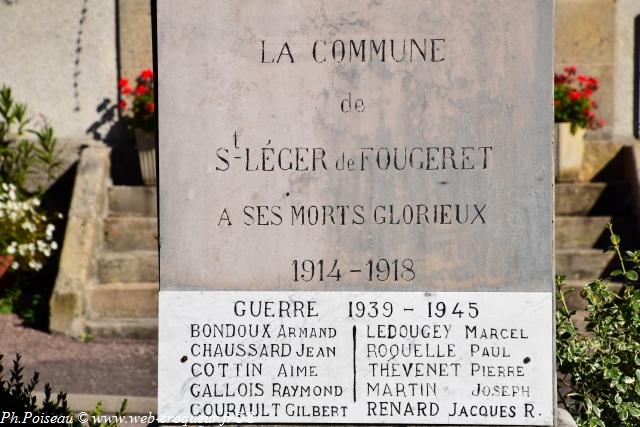 Monument aux Morts de Saint Léger de Fougeret Nièvre Passion