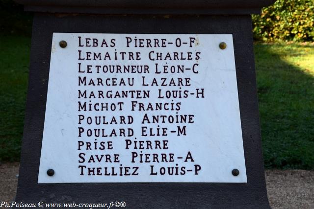 Monument Aux Morts de Tamnay