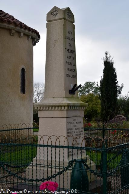 Monument aux Morts de Tresnay 