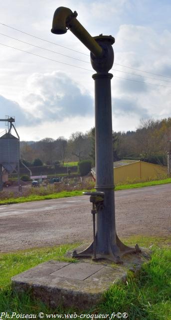 La pompe du tacot de Saint-Saulge un patrimoine