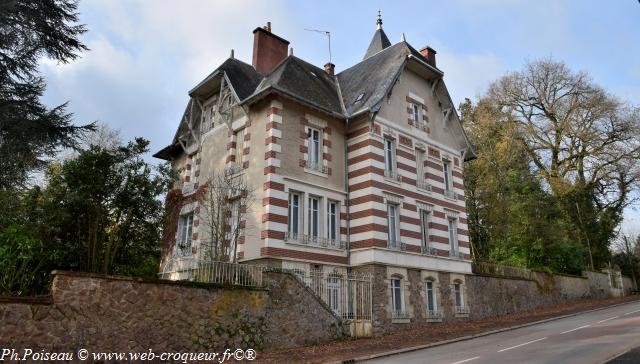 Villa Madelaine de Saint-Saulge