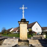 Croix de Sauvigny les Bois