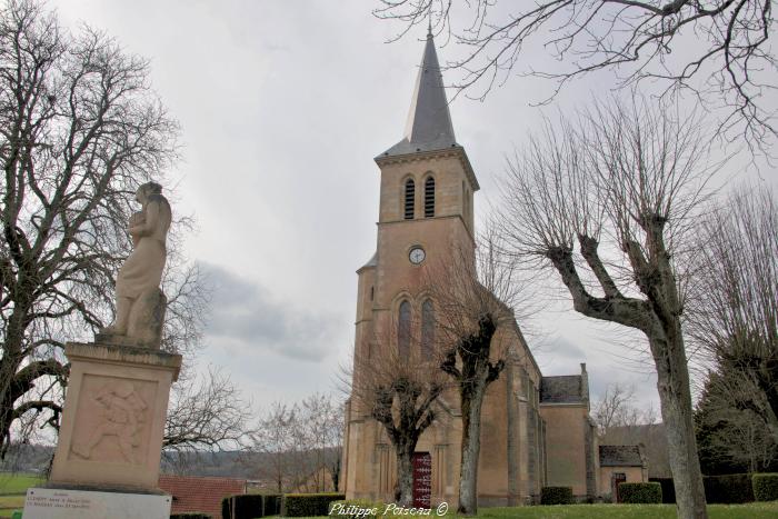 Monument aux morts de Tazilly