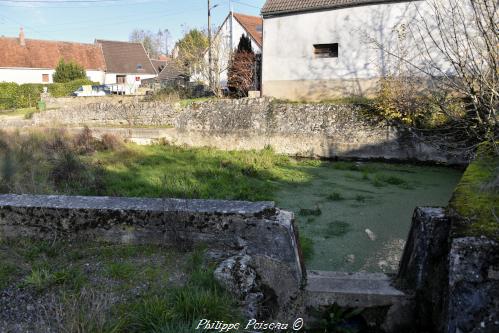 Abreuvoir de Charlay