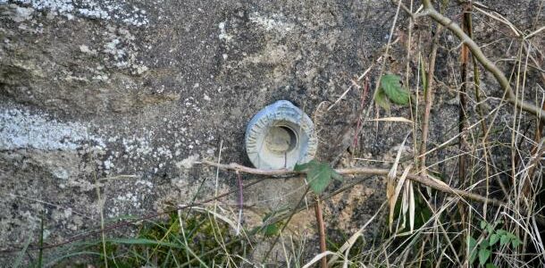 Repère de Nivellement de Poiseux