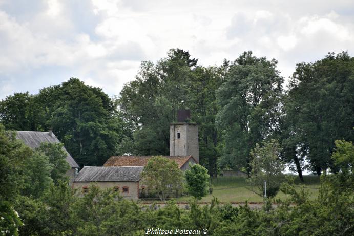 Ancien château d'eau de Tintury