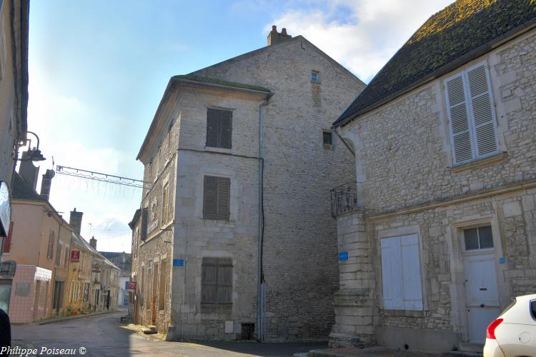 L'ancien hôpital d'Entrains sur Nohain