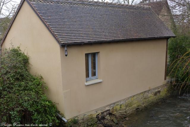 Ancien lavoir de Lurcy le Bourg un patrimoine