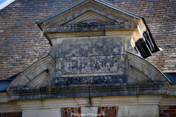 L'ancienne école de Raveau
