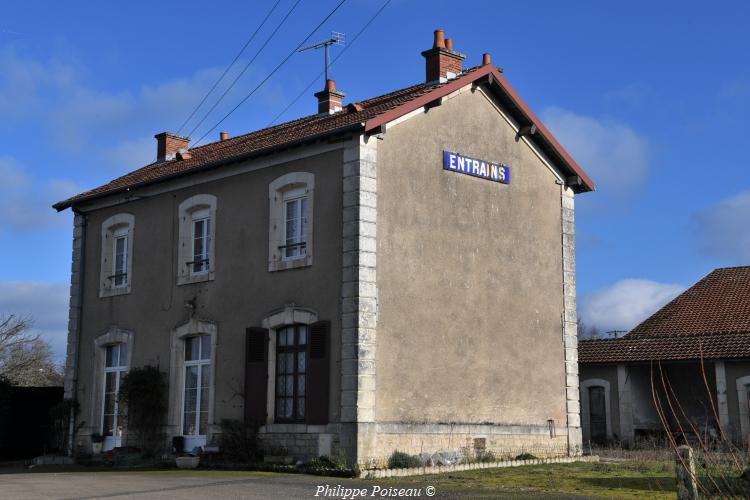 L'ancienne gare d'Entrains sur Nohain 