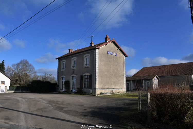 L’ancienne gare d’Entrains sur Nohain un patrimoine