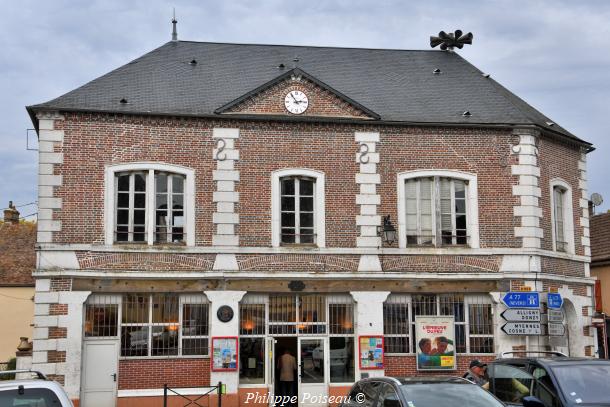 Ancienne halle de Saint-Amand-en-Puisaye