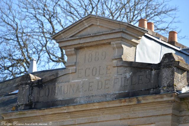 Ancienne école de Champlemy