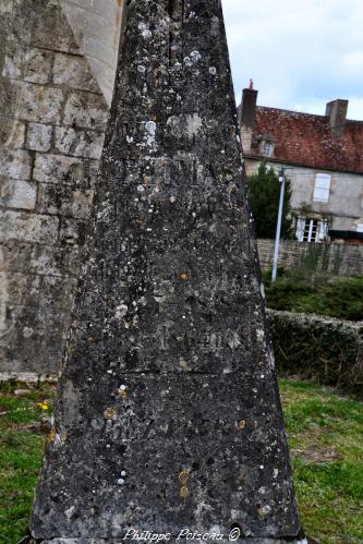 Anciennes pierre tombale de Chazeuil