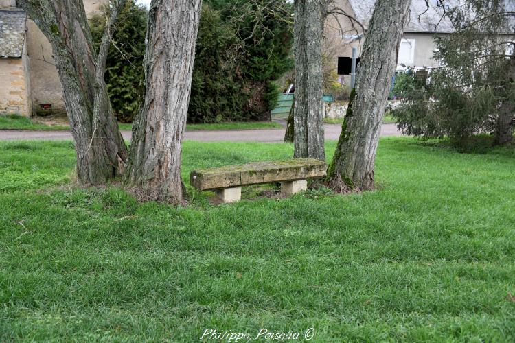 La pierre des morts de Sancy le Bas un patrimoine