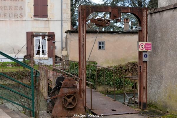 Barrage à aiguilles de Clamecy