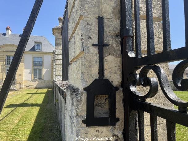 Un Ancien dispositif de Gaz de ville de Guérigny un beau patrimoine