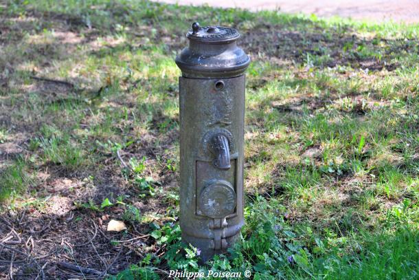 Une Bouche d’arrosage et d’incendie de Lormes un beau patrimoine