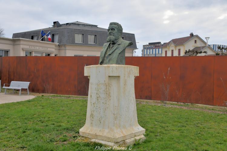 Buste de Jean-Jaurès d'Imphy