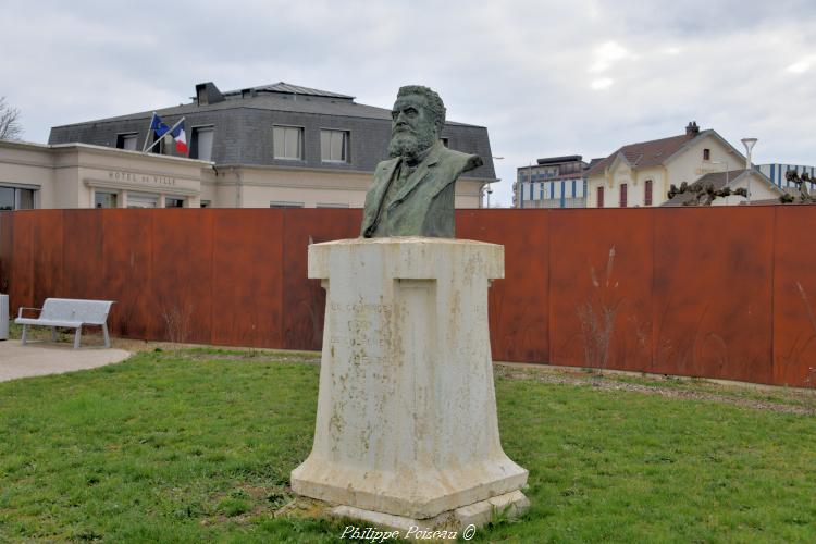 Buste de Jean-Jaurès d'Imphy
