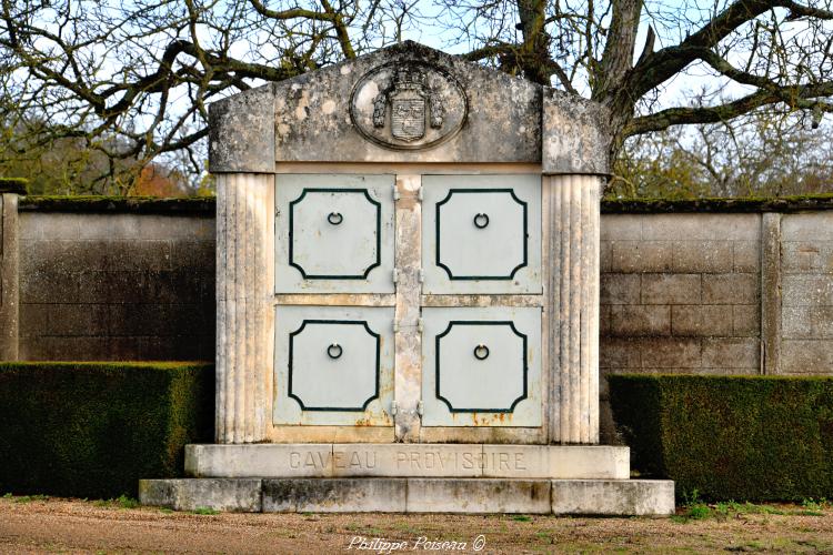 Caveau du cimetière de Cosne-sur-Loire