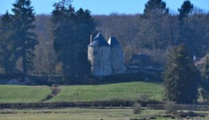 Château de Frasnay les Chanoines