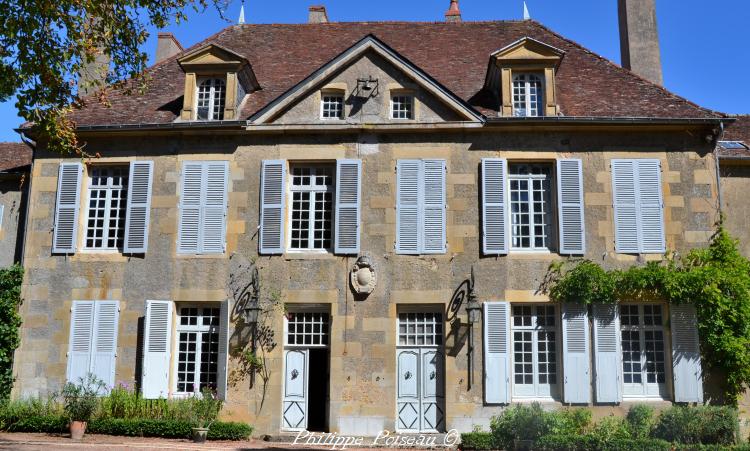 Château de Lurcy-le-Bourg un patrimoine