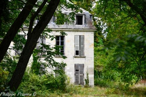 Château de Neuvy sur Loire Nièvre Passion