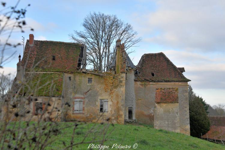 Le château de Chaume un patrimoine en ruine