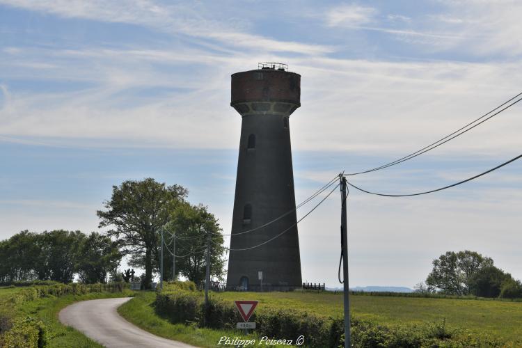 Château d'eau de Châtillon en Bazois 