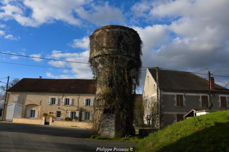 Le vieux château d'eau