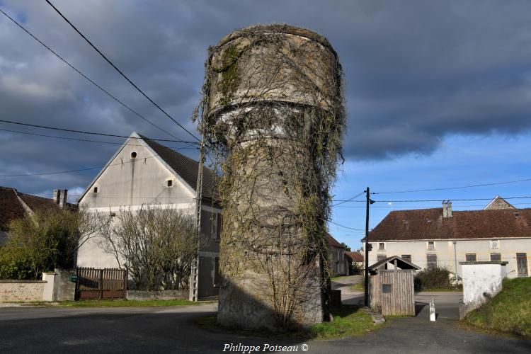 Le vieux château d'eau