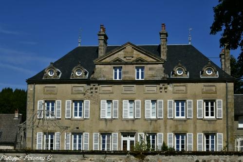 Château de Glux en Glenne Nièvre Passion