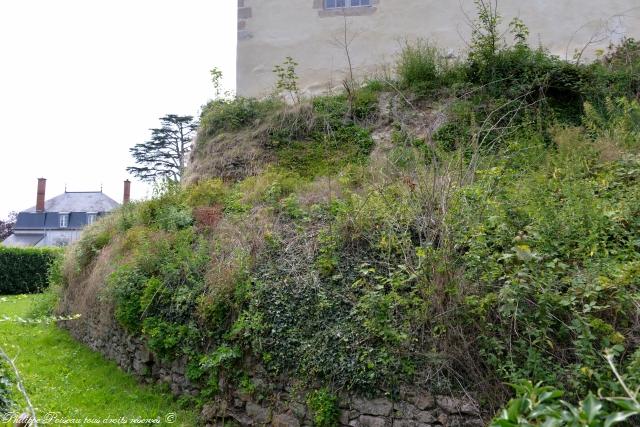 Château fort de Larochemillay