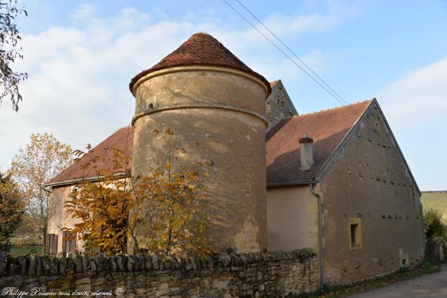 Colombier de Dompierre sur Héry