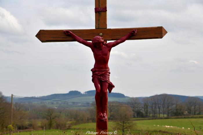 Crucifix carrefour de Tazilly