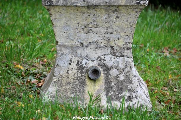 Croix de carrefour de Bouhy
