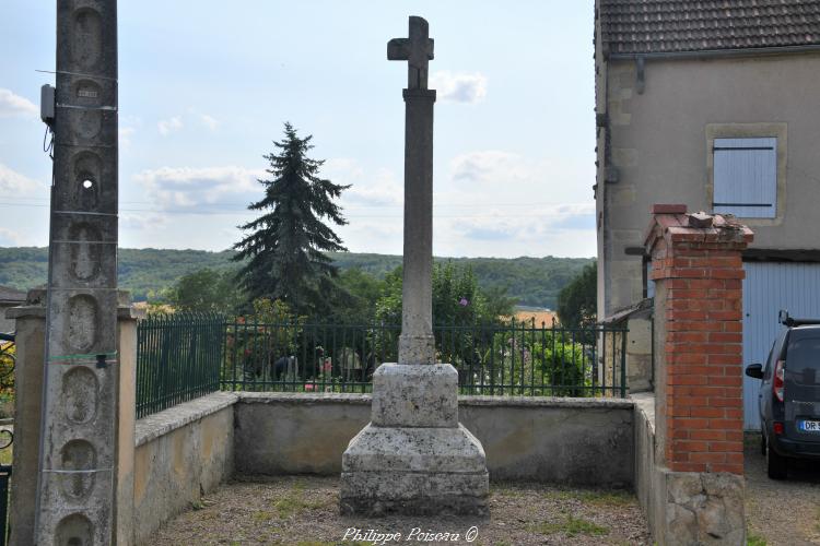 La croix d’Amazy un patrimoine