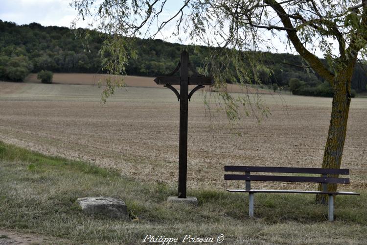 Croix de carrefour d'Amazy